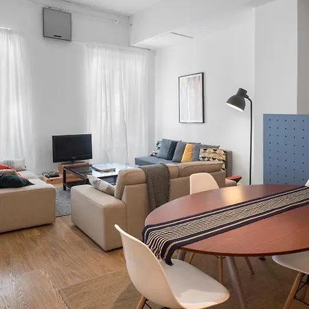 Le Loft Roquelaine Apartment *